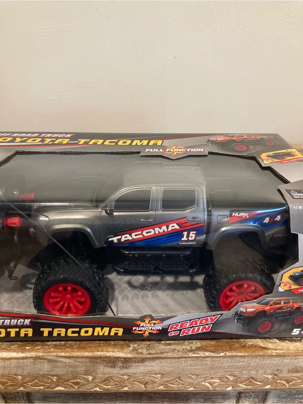 R/C Off Road Truck Toyota Tacoma Radio Control 27MHZ New Grey - Picture 4 of 15